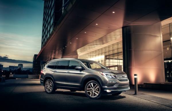 Photograph Justin Carrasquillo Honda Pilot on One Eyeland